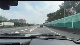 國道,罰單,車距（圖／翻攝自臉書《爆廢公社》）