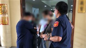 新北市，新莊，淡水河，浮屍，落葉歸根，翻攝畫面