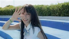 梓梓身穿學生制服。（圖／翻攝自梓梓IG)