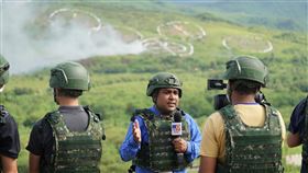 聯勇操演  印度媒體到場採訪受矚目陸軍第八軍團裝甲564旅進駐屏東恆春三軍聯訓基地，7日進行聯勇操演，上午的日間實彈測考，有印度媒體到場採訪。中央社記者徐肇昌攝  111年9月7日