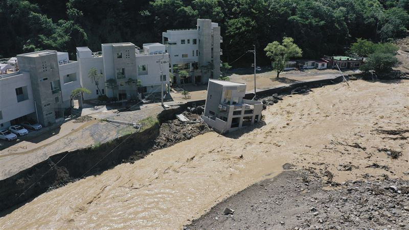 軒嵐諾重創南韓　7住戶移車慘遭滅頂