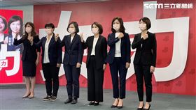 0907民進黨召開「女力會做事」 形象影片公布記者會，蔡英文、沈慧虹、黃秀芳、蔡培慧、周春米、Kolas Yotaka出席（圖／記者高逸帆攝影）