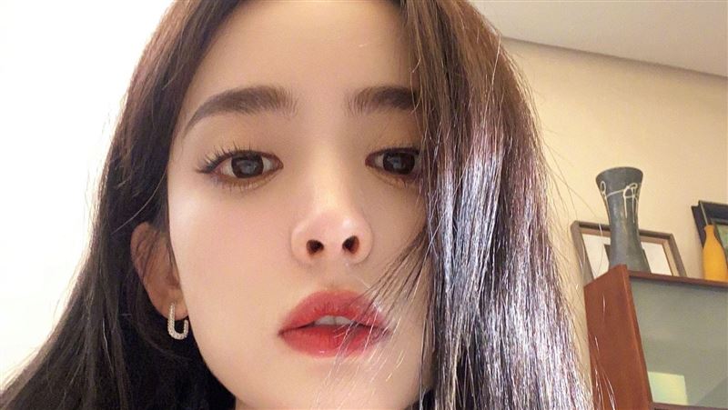 校花女神捲小三風波　火爆辣照外流