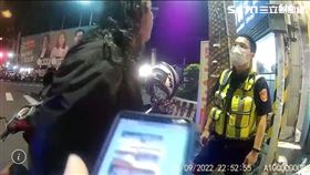 開山刀,手指虎,警棍（圖／翻攝畫面）