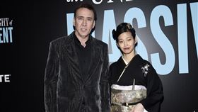 尼可拉斯凱吉、妻子芝田璃子。（圖／美聯社／達志影像）