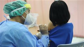 6-11歲兒童打莫德納疫苗/兒童疫苗接種(門諾醫院提供)