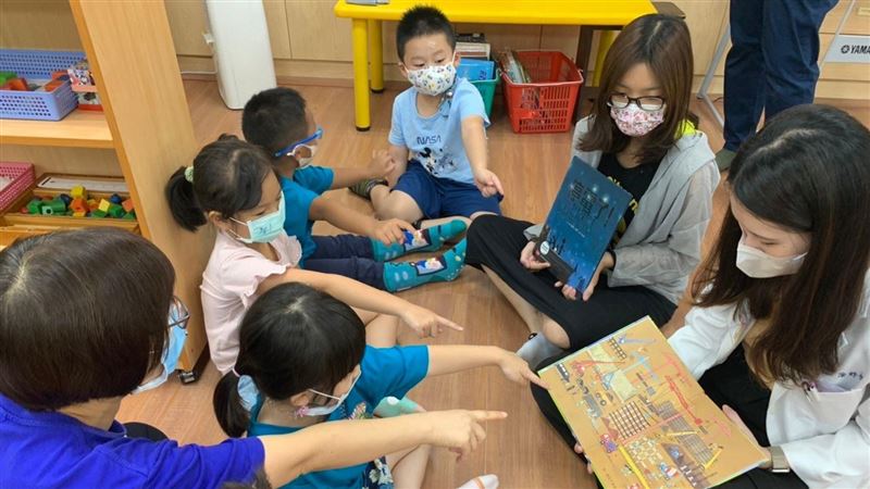 科技助偏鄉親子共讀　醫挺閱讀2.0