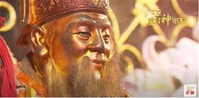 ▲祭拜神明時勿戴帽及撐傘入廟內。（圖／寶島神很大）