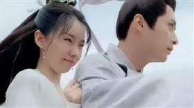 ▲騎馬。（圖／翻攝自抖音）