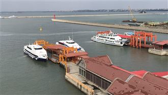 陸客偷帶肉鬆麵包入境被抓　罰20萬並遣返