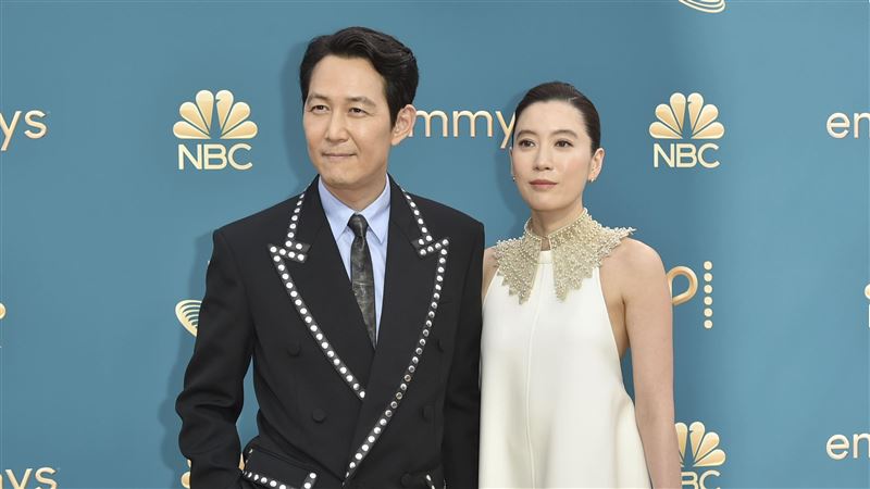 李政宰放閃女友！鄭浩妍談回歸魷魚