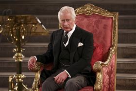 英國女王伊莉莎白二世駕崩，新英王由查爾斯三世繼位。（圖／美聯社／達志影像）