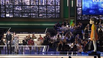 《魷魚遊戲》奪獎　木頭人現身艾美獎