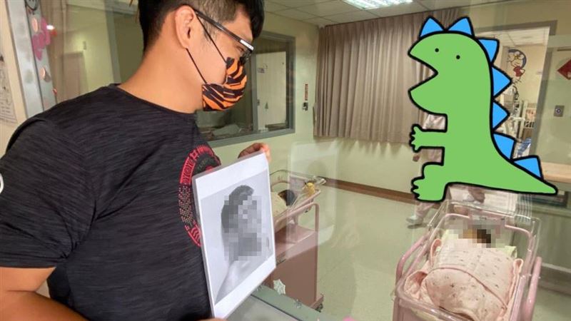 新手爸「1創舉」網笑翻：花圈呢？