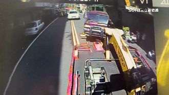 租客貨車停民宅前　屋主：停2年了