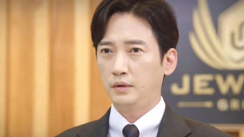 李尚寶(이상보)曾捲入吸毒疑雲。(圖/翻攝自韓網)