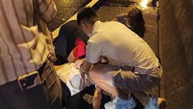 統聯客運保護乘客，國道一號停路肩後昏迷，送醫命危。（圖／翁小姐提供）