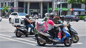 外送員(記者陳弋攝影)