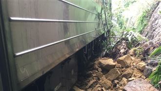 平溪線仍在搶修　台鐵：明視情況通車