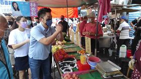 蔣萬安士林市場(圖/記者鄭佩玟攝影)