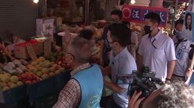 蔣萬安與隨扈。