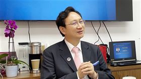 童振源上任後首度訪問加拿大僑務委員會委員長童振源上任2年半來首度造訪加拿大，返台前於當地時間13日在多倫多僑教中心舉行華文媒體記者會。中央社記者胡玉立多倫多攝  111年9月14日