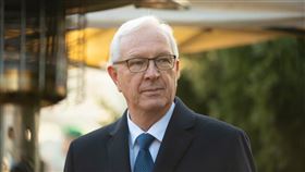 捷克參議員德拉霍斯（圖）18日將率國家博物館館長、科學院院長、教育及科技部高層訪問台灣。（圖／翻攝自facebook.com/drahosjiri）
