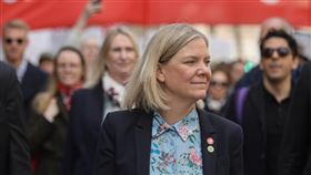 瑞典大選計票進入尾聲，右派陣營取得3席領先，總理安德森（前）宣布將於15日卸下總理職務。（圖／翻攝自facebook.com/magdalenaeandersson）
