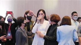 代表台灣參加亞洲環球小姐選美的佳麗高曼容
沈慧虹臉書