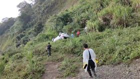 車禍,翻車,藤枝森林遊樂區,聯外道路,墜落山谷