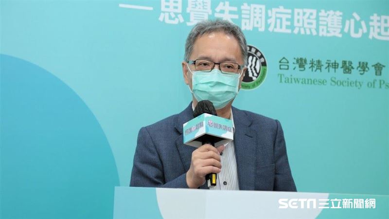 遭控擋疫苗　衛福部長薛瑞元要出聲了