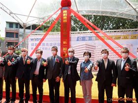 資科大廠緯創看好高雄　加碼投資興建研發總部今動土(圖/高雄市政府)