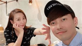 許仁杰（右）和老婆亞希今傳婚變。翻攝許仁杰IG