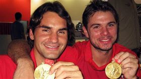 ▲瓦林卡和費德勒攜手奪下奧運金牌。（圖／翻攝自瓦林卡IG）