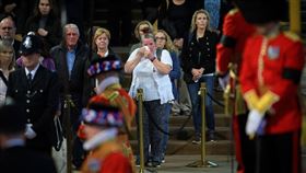 倫敦人龍綿延8公里　民眾寧等10小時也要告別女王▲（圖／路透社／達志影像）