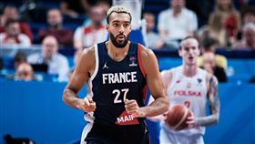 ▲「法國巨塔」戈貝爾（Rudy Gobert）展現恐怖嚇阻力，讓波蘭沒有任何球員得分突破雙位數。（圖／翻攝自FIBA官網）