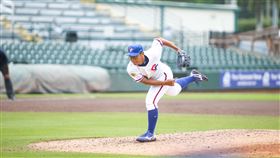 U18世界盃棒球賽台灣吞首敗教頭點原因U18世界盃棒球賽台灣隊複賽與韓國隊交手、延長賽吞敗，總教練周宗志指出，打者太急躁、8局關鍵守備失誤都是原因。圖為8局接替後援的投手伍祐城，失掉3分（1分責失分）、承擔敗投。（中華民國棒球協會提供）中央社記者謝靜雯傳真  111年9月17日