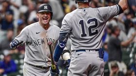 ▲唐納森（Josh Donaldson）9局上炸裂追平轟。（圖／路透社／達志影像）