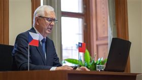 新／捷克參議院主席率團訪台！將晉見蔡英文、簽合作備忘錄▲（圖／翻攝自德拉霍斯臉書）

