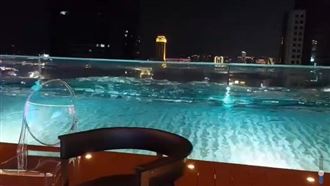 強震全台有感！高雄24樓泳池起海嘯
