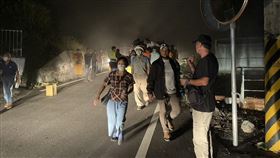 花蓮赤科山遊客受困 （圖／翻攝畫面）