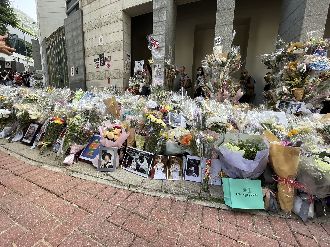 哀悼女王口琴吹奏「這曲」　港男被警方逮捕