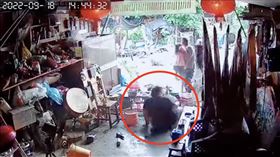 突然地震！玉里男「一路翻滾到戶外」