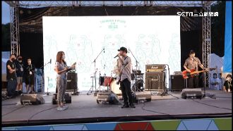 滅火器開唱關心震災　日民眾為台祈福