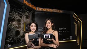 ROG Phone 6D裝上「空氣動力風扇6」後，散熱直達顛峰。（圖／華碩提供）