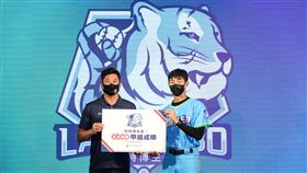 辜仲諒歡迎列特博生技成為第11支社會組甲組成棒隊。(圖/中華棒協提供)