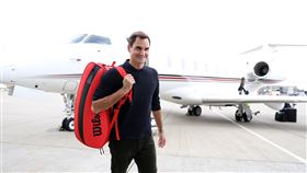 ▲費德勒（Roger Federer）抵達倫敦。（圖／翻攝自Laver Cup推特）