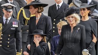 溫暖夏綠蒂公主！哈利梅根葬禮露出微笑