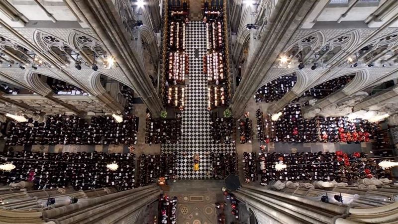 女王國葬拜登坐後面　川普：美不受尊重