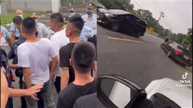 台南第二監獄,出獄,警察,衝撞,推擠,（圖／翻攝自「爆料公社」）